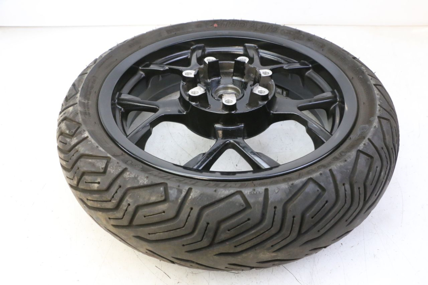 photo de OBRĘCZ TYLNA I OPONA PIAGGIO MP3 HPE 310 (2024 - 2025) - Punkty mocowania