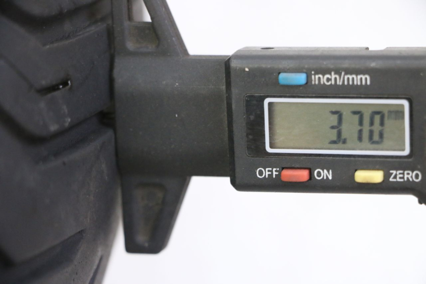 photo de OBRĘCZ TYLNA I OPONA PIAGGIO MP3 LT 300 (2010 - 2016) - Szczegół części