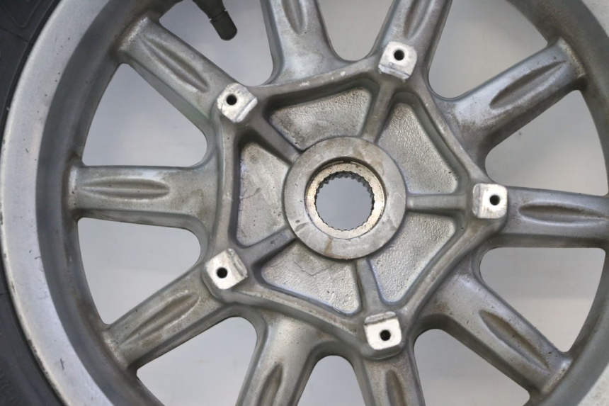 photo de OBRĘCZ TYLNA I OPONA PIAGGIO MP3 125 (2006 - 2014) - Kontrola wizualna