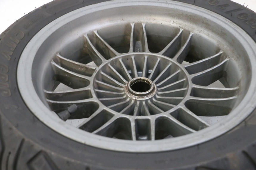 photo de OBRĘCZ TYLNA I OPONA PIAGGIO MP3 125 (2006 - 2014) - Inny kąt widzenia