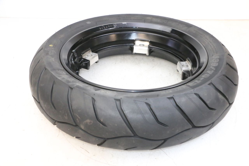 photo de OBRĘCZ TYLNA I OPONA YAMAHA NEO'S CORE 1 (2022 - 2026) - Inny kąt widzenia