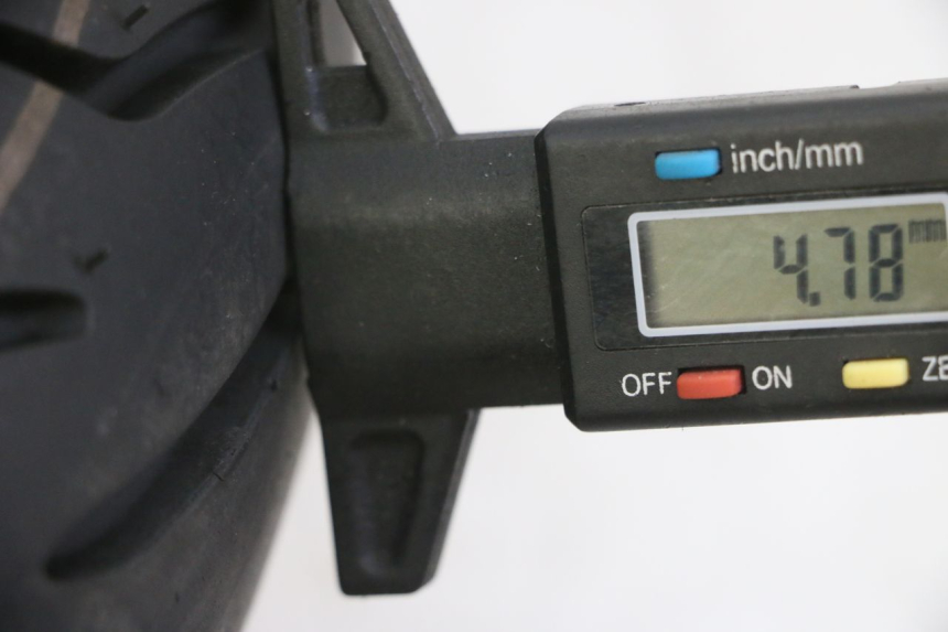 photo de OBRĘCZ TYLNA I OPONA KYMCO LIKE 4T 50 (2019 - 2025) - Szczegół części