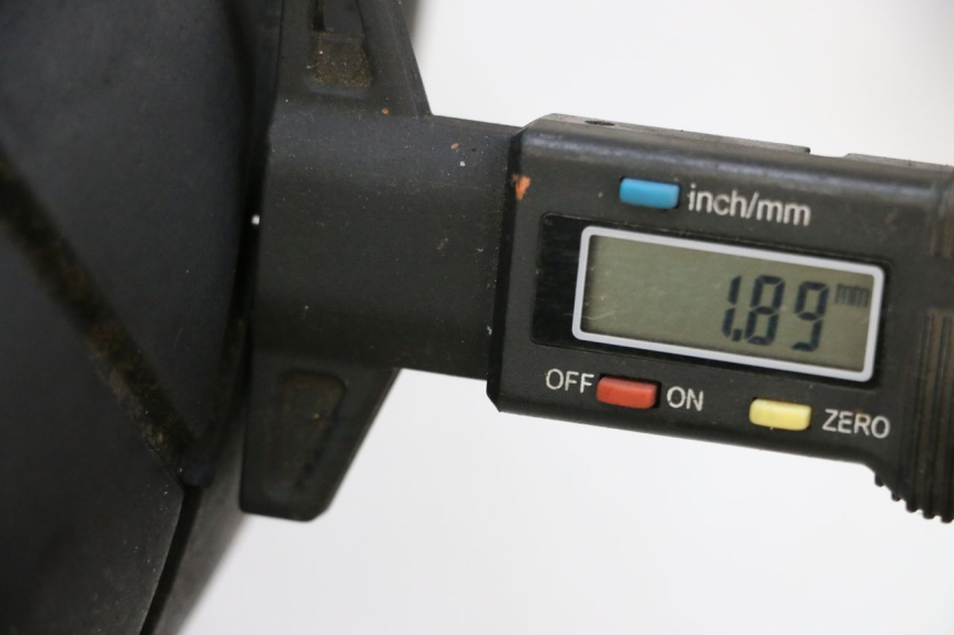 photo de OBRĘCZ TYLNA I OPONA HONDA NSR R 125 (1994 - 2003) - Zoom stanu zużycia