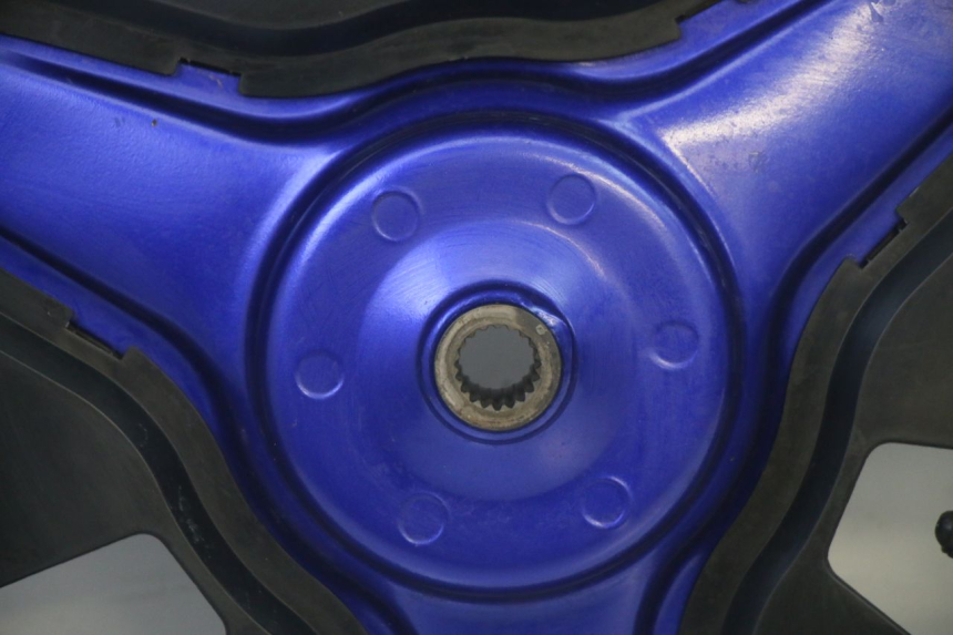 photo de OBRĘCZ TYLNA I OPONA YAMAHA PW 50 (1984 - 2025) - Zbliżenie techniczne