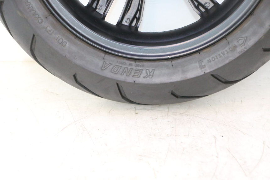 photo de OBRĘCZ TYLNA I OPONA JM MOTORS R-MAX TECH 50 (2024 - 2026) - Oznaczenia i referencje