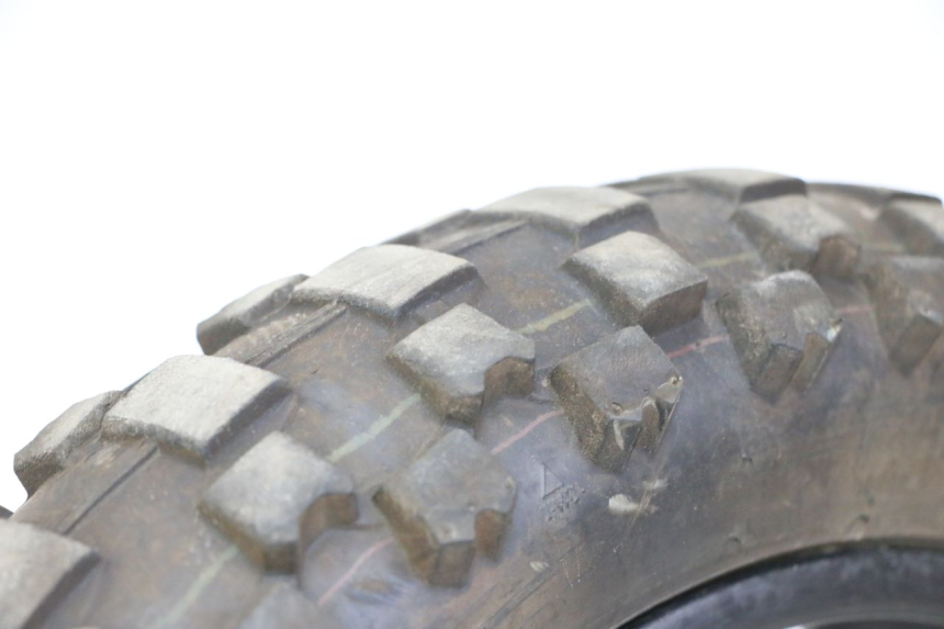 photo de OBRĘCZ TYLNA I OPONA APOLLO RFZ 125 - Zoom stanu zużycia