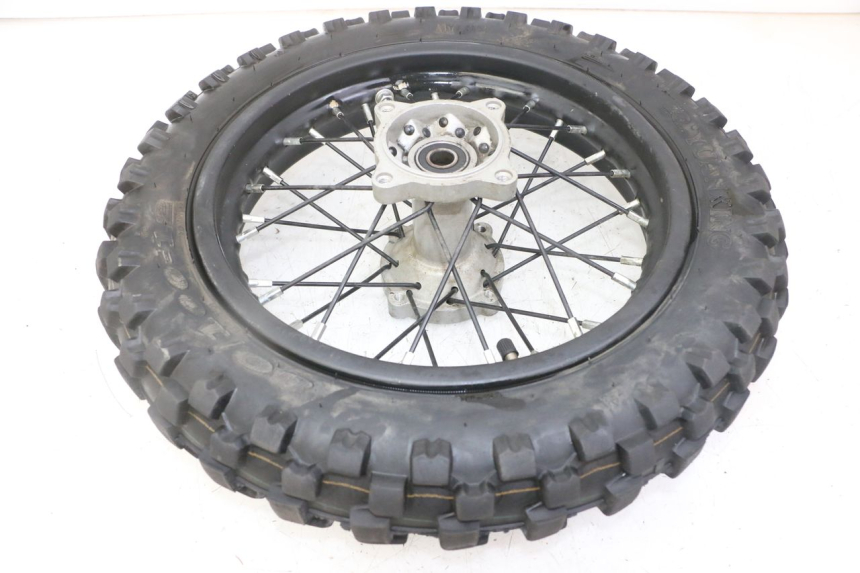 photo de OBRĘCZ TYLNA I OPONA APOLLO RXF 125 - Stan powierzchni