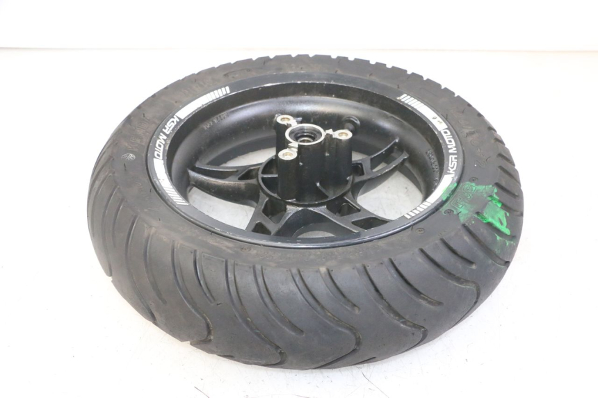 photo de OBRĘCZ TYLNA I OPONA KSR SIRION 4T 50 (2018 - 2025) - Zoom stanu zużycia