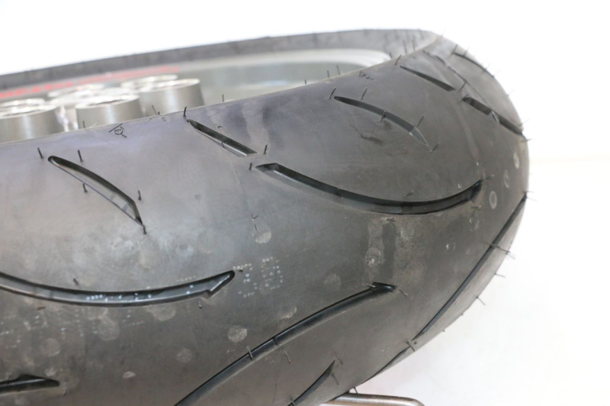 photo de OBRĘCZ TYLNA I OPONA DUCATI SS IE DS CARENEE 1000 (2002 - 2006) - Punkty mocowania