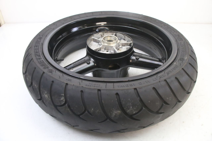 photo de OBRĘCZ TYLNA I OPONA SUZUKI GSX F GSXF 650 (2007 - 2015) - Punkty mocowania