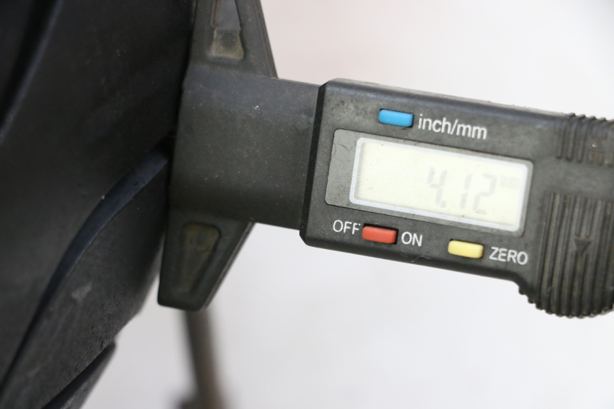 photo de OBRĘCZ TYLNA I OPONA SUZUKI GSX F GSXF 650 (2007 - 2015) - Widok z bliska