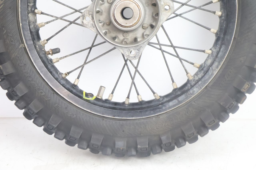 photo de OBRĘCZ TYLNA I OPONA KTM SX 85 (2018 - 2024) - Zoom stanu zużycia