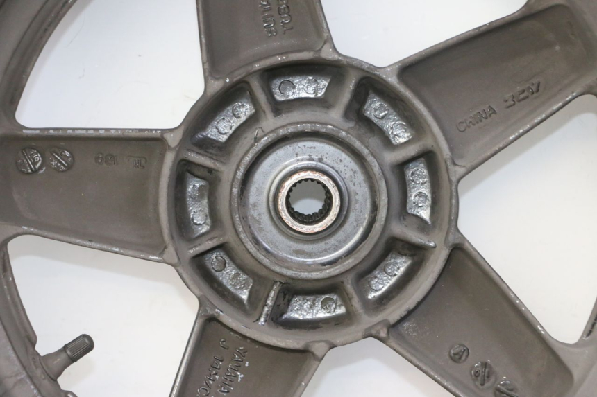 photo de OBRĘCZ TYLNA I OPONA YAMAHA X-MAX XMAX 125 (2010 - 2013) - Zdjęcie dodatkowe