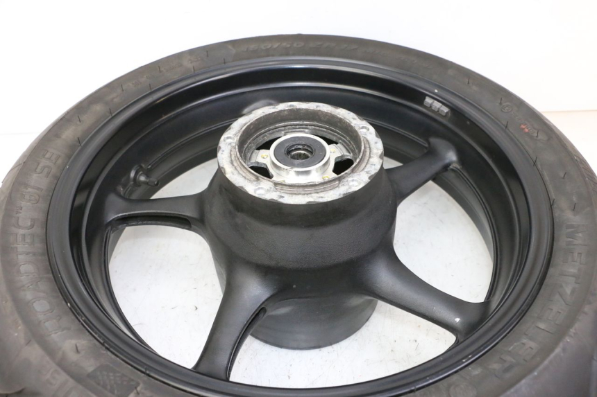 photo de OBRĘCZ TYLNA I OPONA YAMAHA XJ6 ABS 600 (2008 - 2016) - Inny kąt widzenia