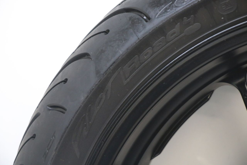 photo de OBRĘCZ TYLNA I OPONA YAMAHA TRACER 7 700 (2020 - 2024) - Szczegóły charakterystyczne