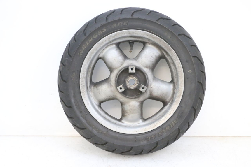 photo de OBRĘCZ TYLNA I OPONA YAMAHA YP MAJESTY 125 (2002 - 2006) - Widok główny