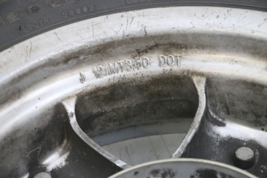 photo de OBRĘCZ TYLNA I OPONA YAMAHA YP MAJESTY 125 (2002 - 2006) - Zoom stanu zużycia