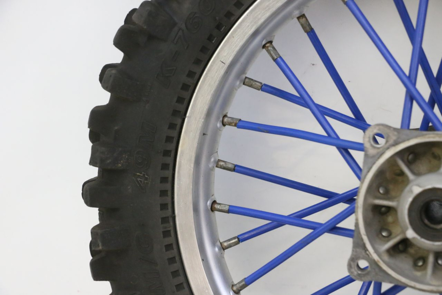 photo de OBRĘCZ TYLNA I OPONA YAMAHA YZ 85 (2002 - 2018) - Zbliżenie komponentów