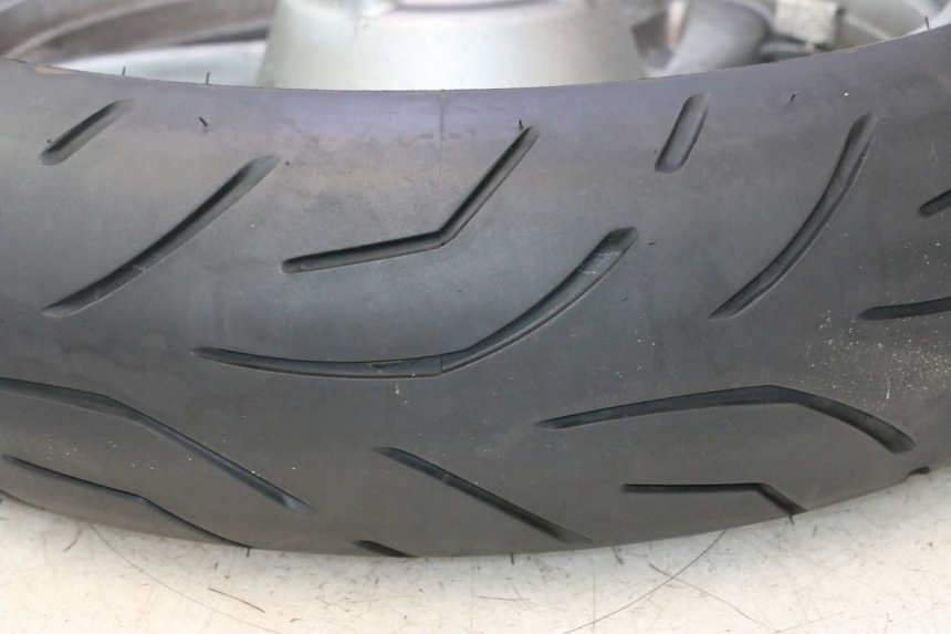 photo de OBRĘCZ TYLNA I OPONA KAWASAKI ZZR 600 (1995 - 2004) - Zoom jakości