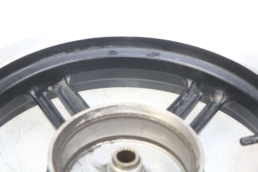 photo de OBRĘCZ TYLNA KYMCO AGILITY 16+ 4T 50 (2018 - 2023) - Szczegóły charakterystyczne