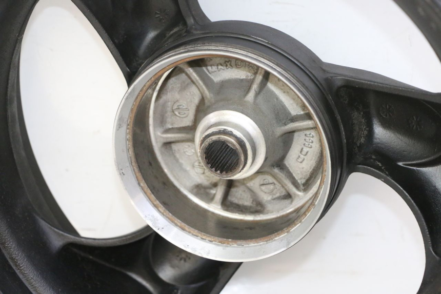 photo de OBRĘCZ TYLNA KYMCO AGILITY 4T 50 (2005 - 2018) - Zbliżenie techniczne