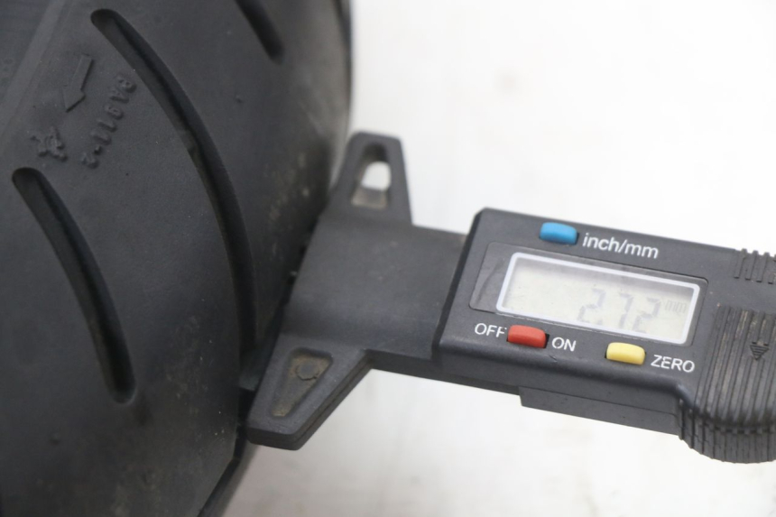 photo de OBRĘCZ TYLNA KYMCO AGILITY PREMIUM 50 (2007 - 2010) - Szczegóły charakterystyczne