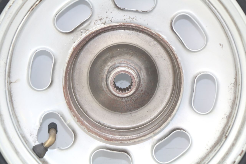 photo de OBRĘCZ TYLNA TAOTAO BEATBOX 2 50 (2005 - 2017) - Szczegóły charakterystyczne