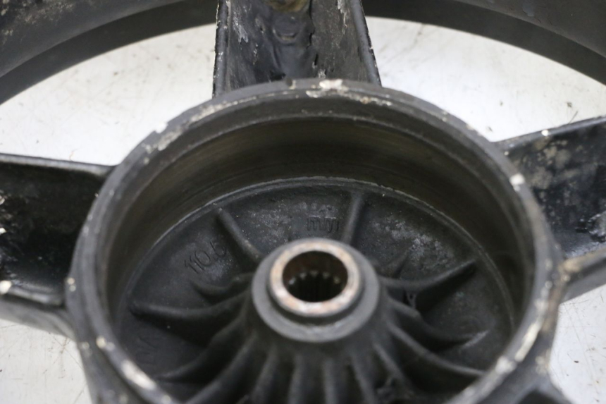 photo de OBRĘCZ TYLNA MBK BOOSTER SPIRIT 50 (2004 - 2017) - Szczegóły charakterystyczne