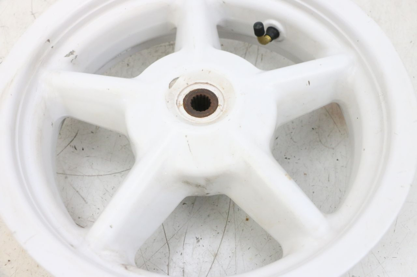 photo de OBRĘCZ TYLNA MBK BOOSTER SPIRIT NAKED 50 (2004 - 2017) - Szczegóły charakterystyczne