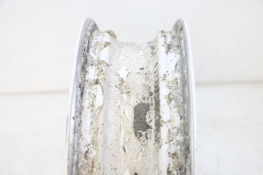 photo de OBRĘCZ TYLNA MBK BOOSTER SPIRIT NAKED 50 (2004 - 2017) - Stan powierzchni