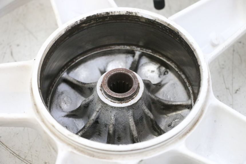 photo de OBRĘCZ TYLNA MBK BOOSTER SPIRIT NAKED 50 (2004 - 2017) - Oznaczenia i referencje