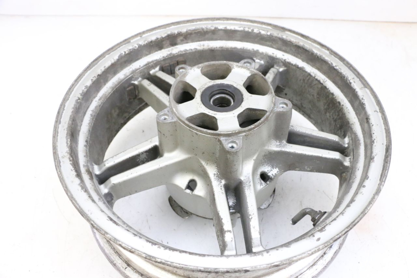 photo de OBRĘCZ TYLNA SUZUKI BURGMAN EXECUTIVE ABS 650 (2006 - 2012) - Widok z bliska