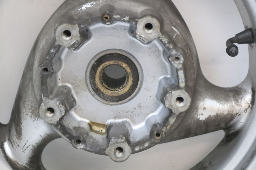 photo de OBRĘCZ TYLNA BMW C1 125 (2000 - 2003) - Inny kąt widzenia