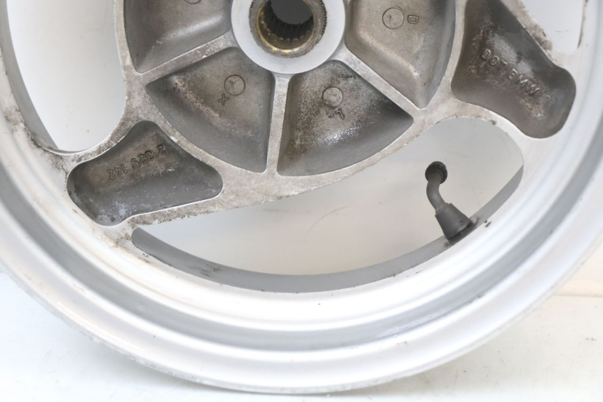 photo de OBRĘCZ TYLNA BMW C1 125 (2000 - 2003) - Stan powierzchni