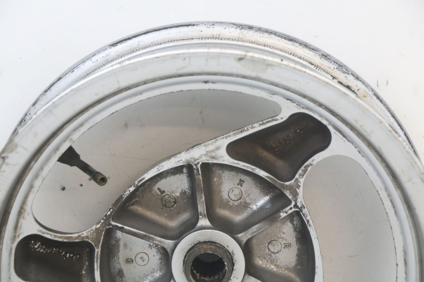 photo de OBRĘCZ TYLNA BMW C1 125 (2000 - 2003) - Stan powierzchni