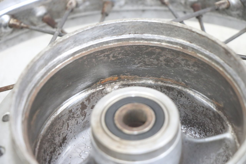 photo de OBRĘCZ TYLNA HONDA CA REBEL 125 (1995 - 2001) - Szczegóły charakterystyczne