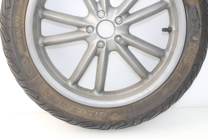 photo de OBRĘCZ TYLNA PIAGGIO CARNABY 125 (2007 - 2011) - Punkty mocowania