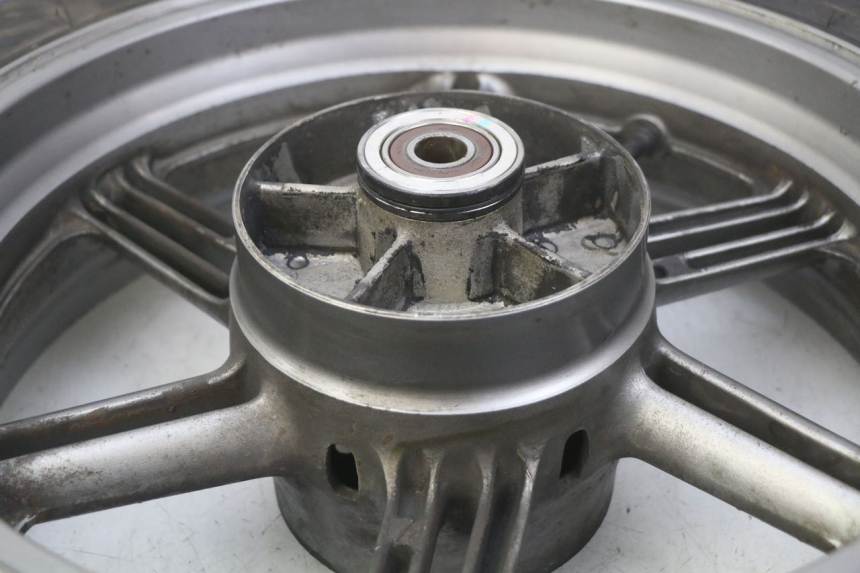 photo de OBRĘCZ TYLNA HONDA CBF 500 (2004 - 2007) - Zbliżenie techniczne