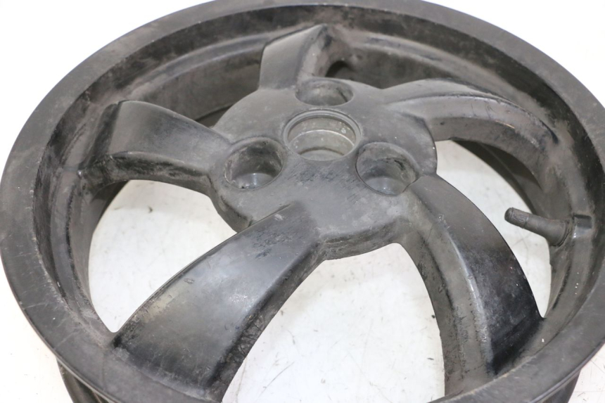 photo de OBRĘCZ TYLNA PEUGEOT CITYSTAR 50 (2013 - 2017) - Zbliżenie komponentów