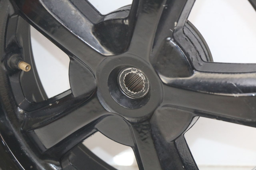 photo de OBRĘCZ TYLNA SYM CROX 4T 50 (2016 - 2023) - Zbliżenie techniczne