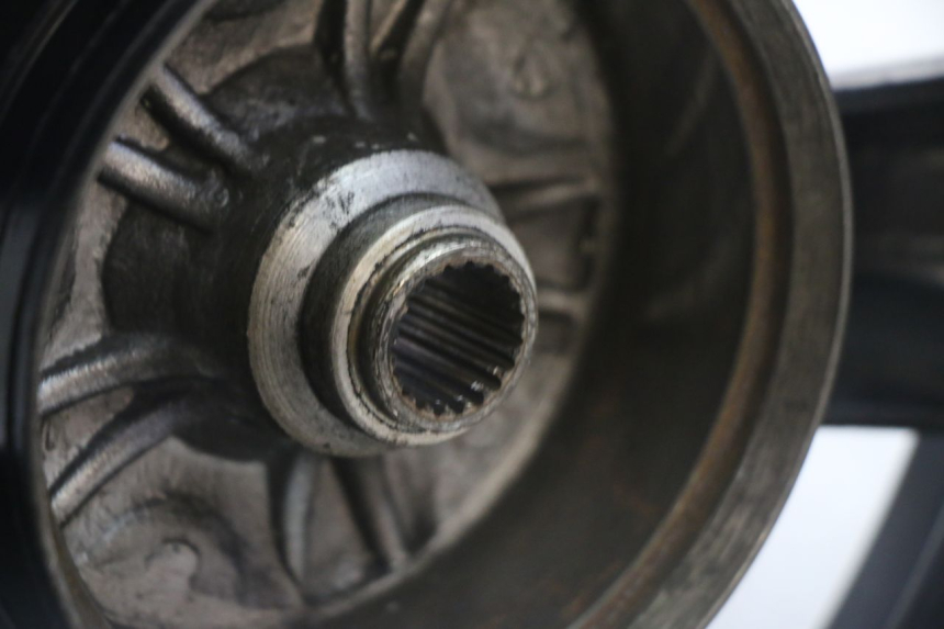 photo de OBRĘCZ TYLNA SYM CROX 4T 50 (2016 - 2023) - Szczegóły charakterystyczne