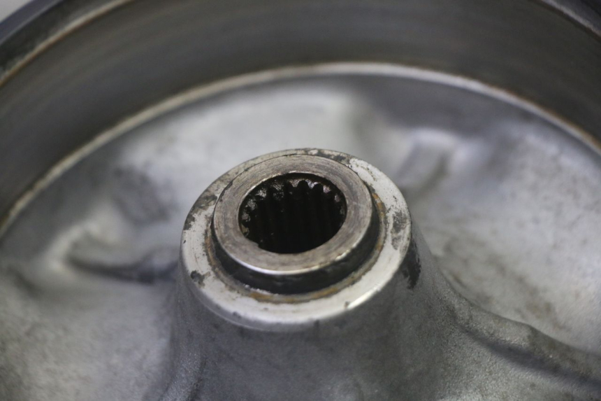 photo de OBRĘCZ TYLNA YAMAHA CYGNUS X INJECTION 125 (2007 - 2013) - Szczegóły charakterystyczne