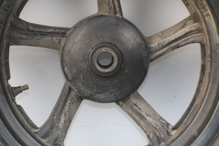 photo de OBRĘCZ TYLNA KYMCO DINK STREET 125 (2009 - 2014) - Zoom stanu zużycia