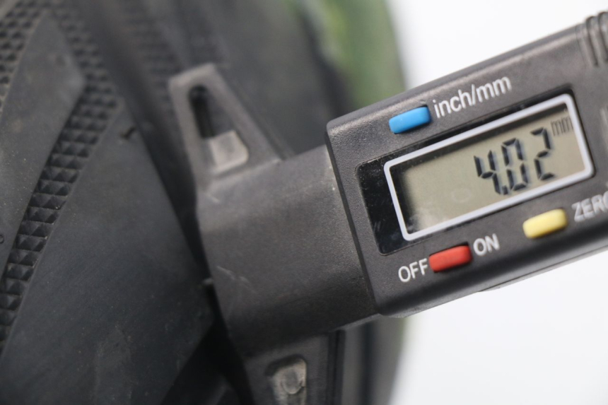 photo de OBRĘCZ TYLNA GILERA DNA 50 (2000 - 2007) - Alternatywny kąt