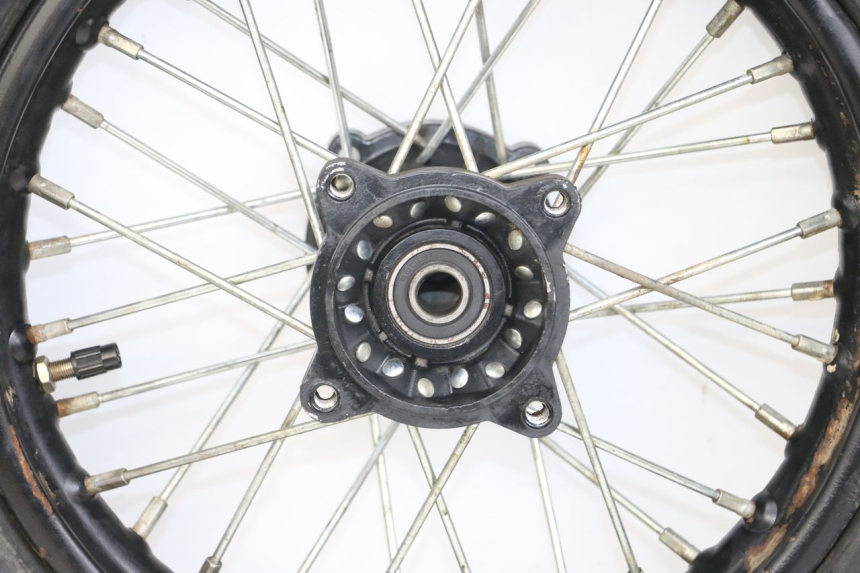 photo de OBRĘCZ TYLNA KSR RACING DRIFT 140 - Szczegóły charakterystyczne