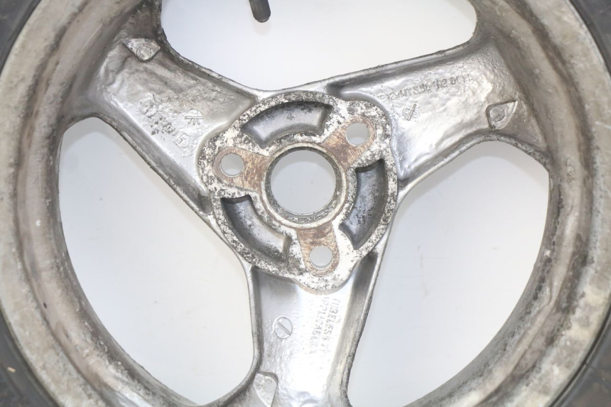 photo de OBRĘCZ TYLNA PEUGEOT ELYSEO 125 (1999 - 2004) - Zbliżenie komponentów