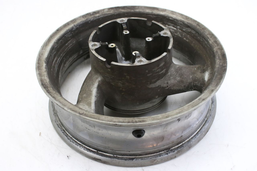 photo de OBRĘCZ TYLNA HONDA FES S-WING SWING ABS 125 (2007 - 2015) - Zbliżenie techniczne