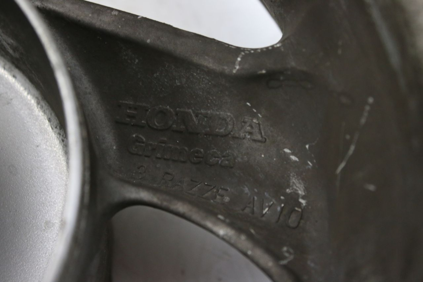 photo de OBRĘCZ TYLNA HONDA FES S-WING SWING ABS 125 (2007 - 2015) - Punkty mocowania