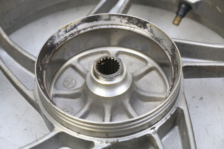 photo de OBRĘCZ TYLNA SYM FIDDLE 2 50 (2008 - 2013) - Zbliżenie techniczne