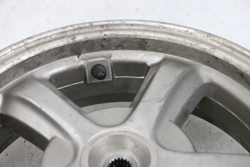 photo de OBRĘCZ TYLNA SYM FIDDLE 3 III 50 (2014 - 2020) - Widok z bliska